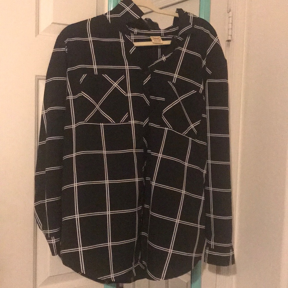 Black & White Grid Button Up!